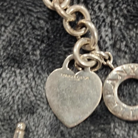 Tiffany & Co. Silver 16" Necklace Choker with Heart Charm and Circle Toggle - Picture 6 of 12
